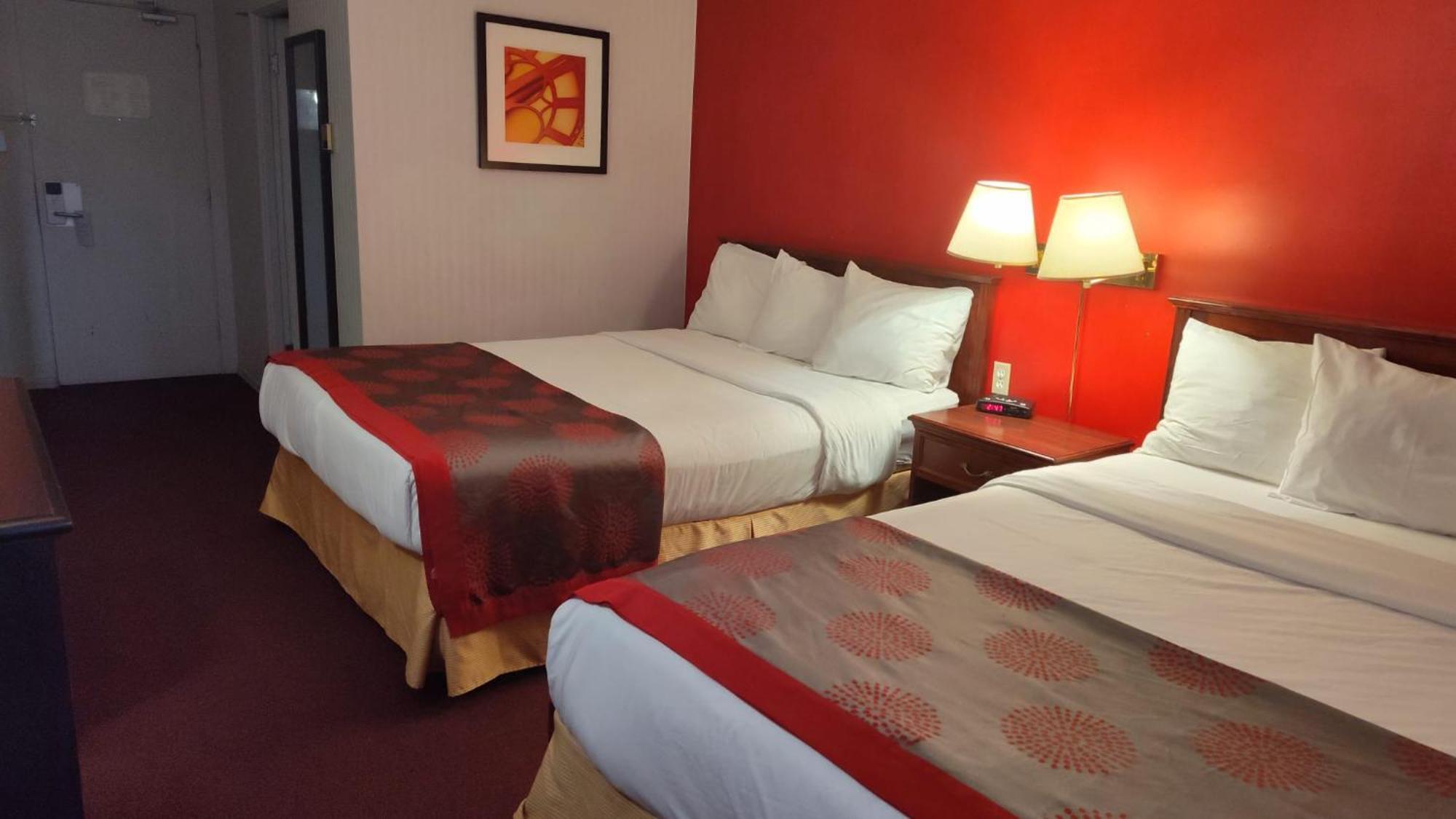 Metro Inn Calgary Bagian luar foto