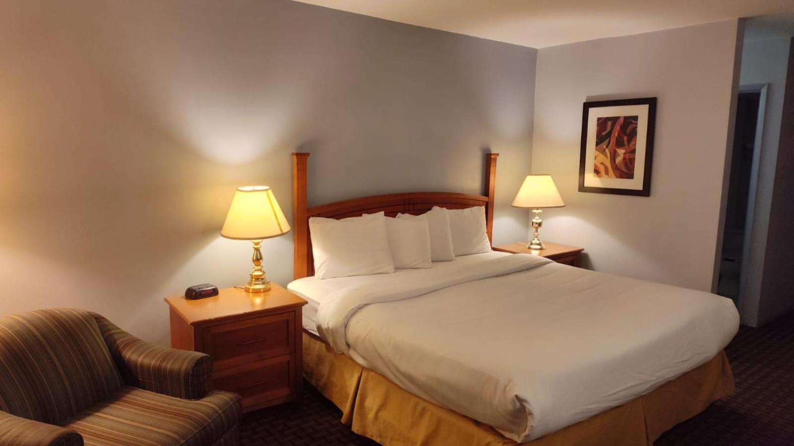 Metro Inn Calgary Bagian luar foto